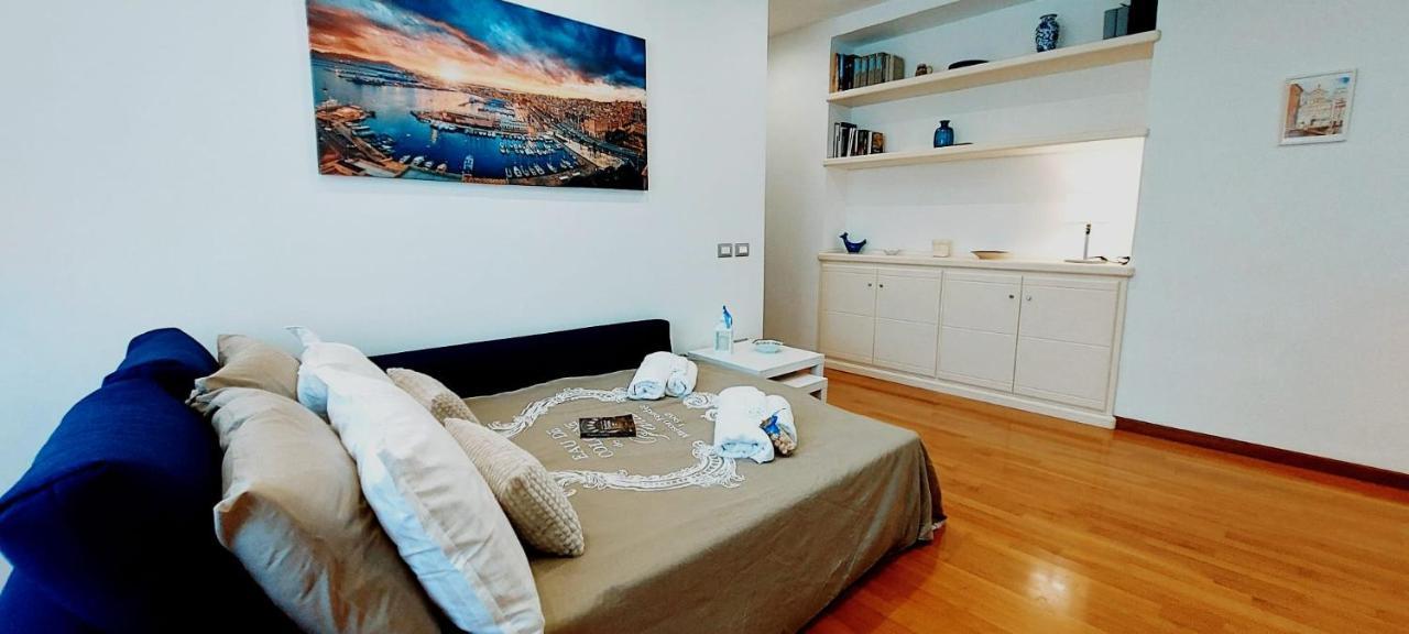 Blue Apartment Кальяри Экстерьер фото